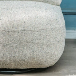 Salonstoel Swivel Van Metaal En Beige Fluweel -Leen Bakker Fauteuils eefa6237f4da479fbe5b73c0d67b38fd